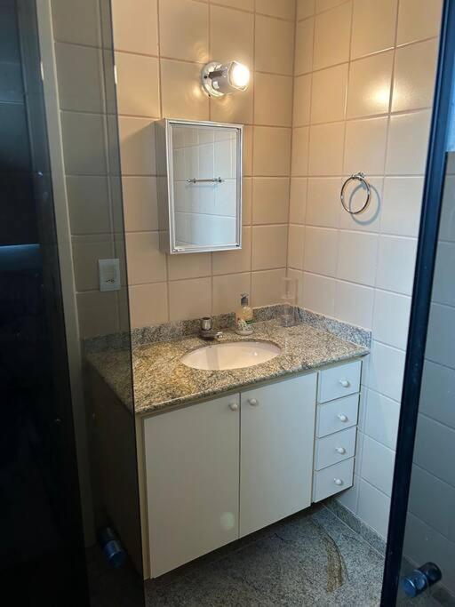 Apartamento De 3 Quartos Na Praia Da Fonte 구아라파리 외부 사진